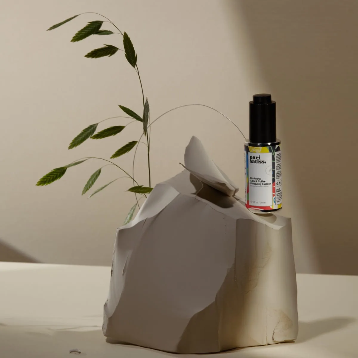 Bio-Retinol & Black Coffee Contouring Essence